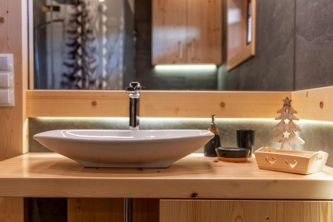 "Osada Guty" - Kazdy Domek Posiada Prywatne Jacuzzi Na Wylacznosc, W Cenie Pobytu - Idealne Miejsce Na Wypoczynek! Шафляры Экстерьер фото